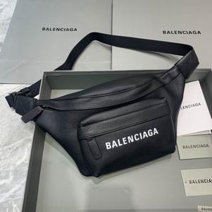 Balenciaga Handbags 539